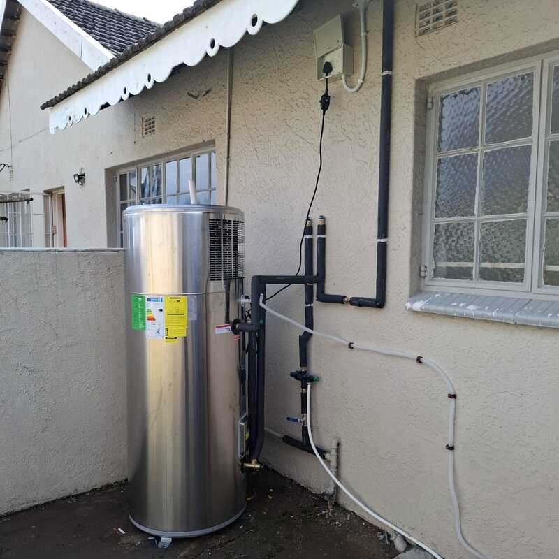 Outdoor hot water installation